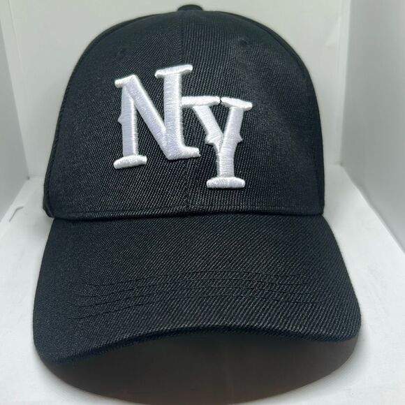 🧢 Black Baseball Cap with White “NY” Embroidery – Adjustable 🧢 - Picture 1 of 5